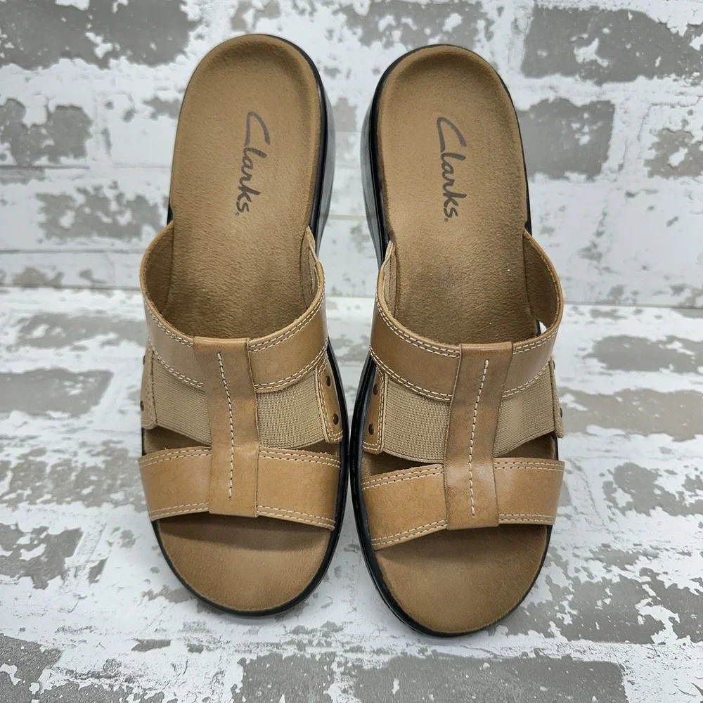 Clarks holiday sandals